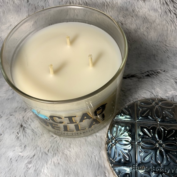 Sweet Tiramisu “Ciao Bella” 3-Wick Candle from Bath & Body Works (2019) BBW - Picture 2 of 3